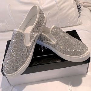 NWT DB STUDIO Glitter shoes